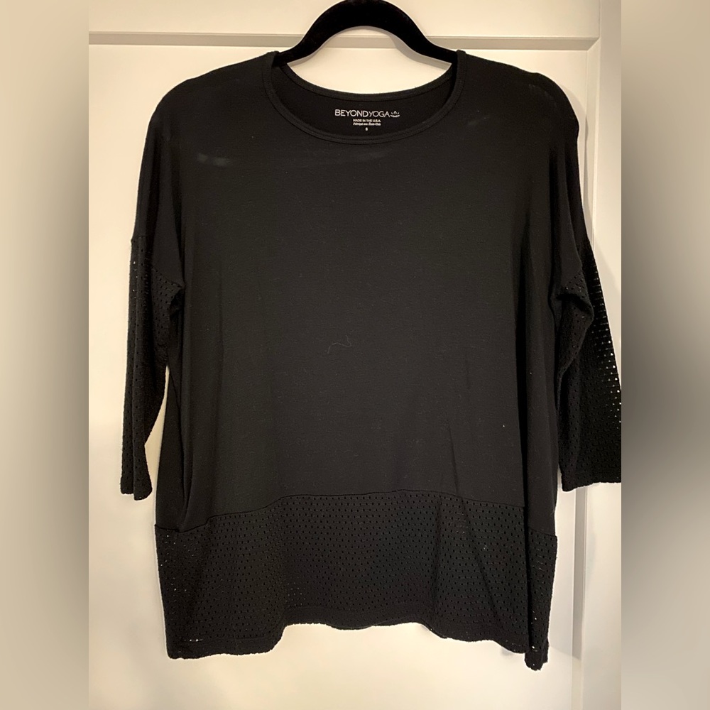 Beyond Yoga Half Sleeve Black Top
